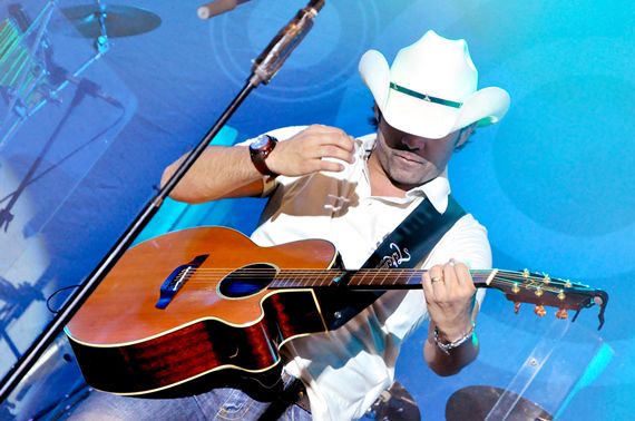 Show Guilherme e Santiago no anivers&aacute;rio de Juruaia-MG