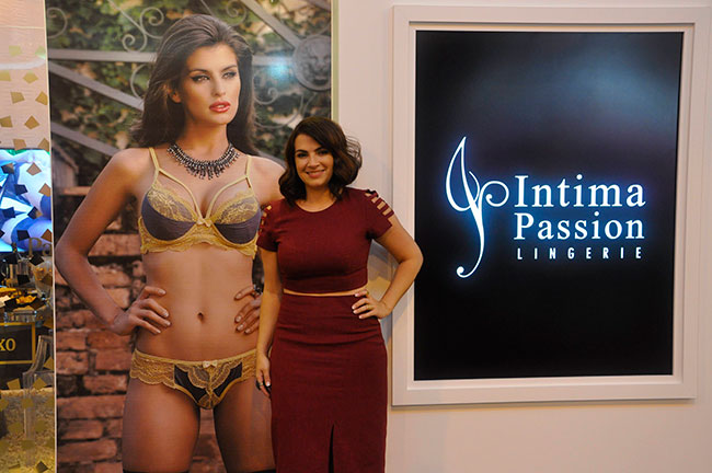 T&acirc;nia Maria Rezende: reconhecimento por sua atua&ccedil;&atilde;o na &aacute;rea comercial (lingerie)