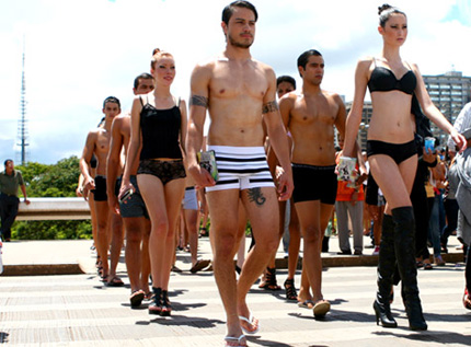 Dia Nacional da Roupa de Baixo - Lingerie,Moda &Iacute;ntima,Cuecas,Suti&atilde;, Calcinhas