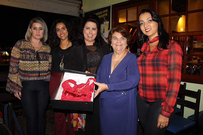 body sorteado Ouseuse lingerie juruaia Associacao Vida Viva Varginha 01